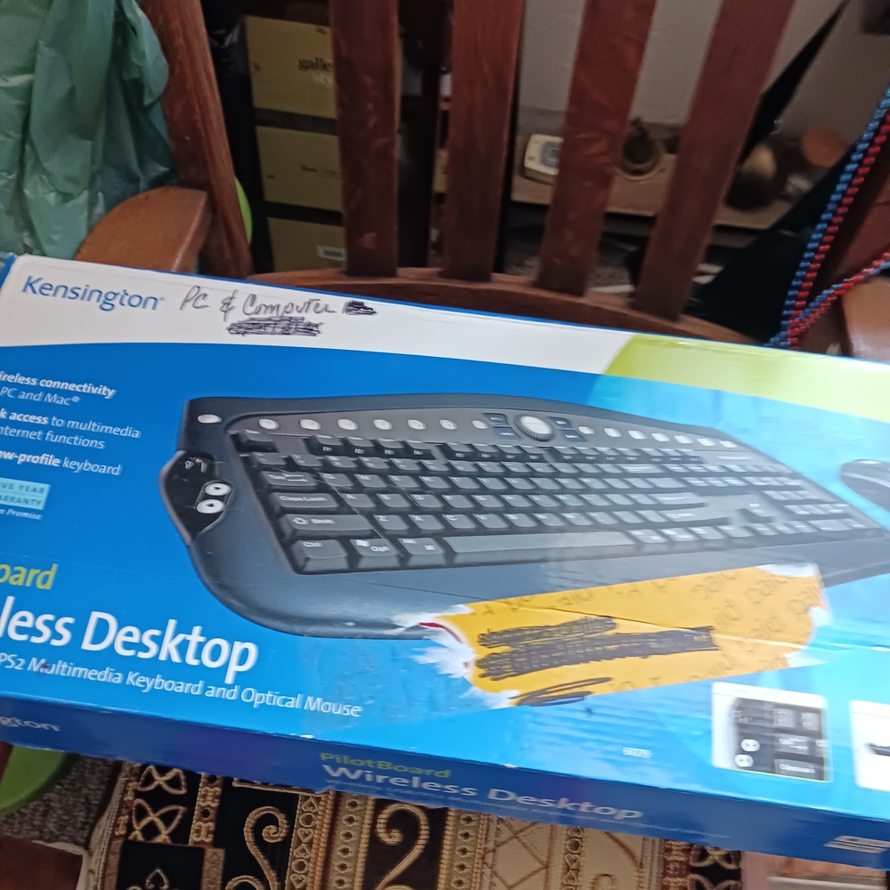 Kensington Wireless Desktop Keyboard and Mouse